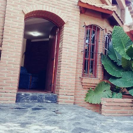 Hostal La Posada De Gervasio Salta Ngoại thất bức ảnh